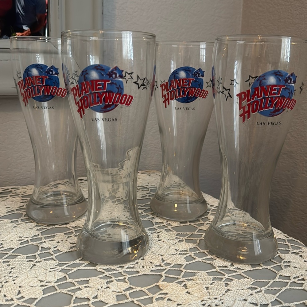 SET OF 4 PLANET HOLLYWOOD LAS VEGAS BEER GLASSES